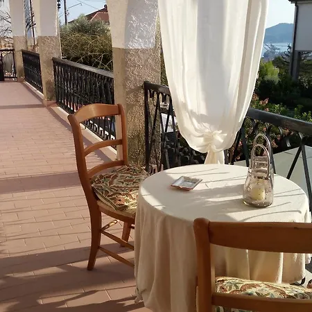 Le Farfalle Di Donatella La Spezia